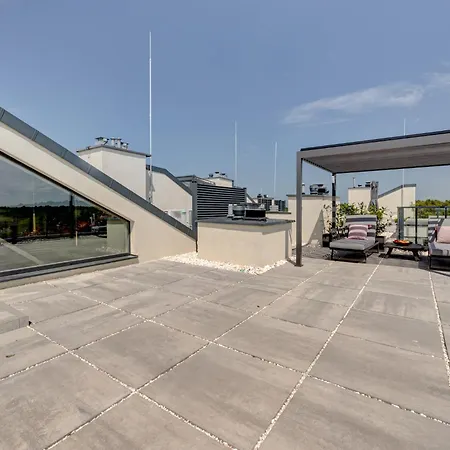 Z Tarasem Na Dachu Na Wydmach W Miedzywodziu Międzywodzie