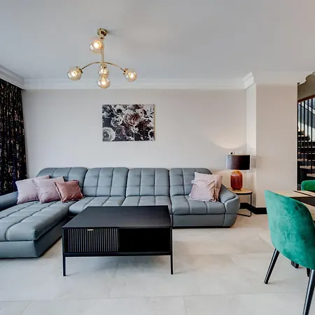 Z Tarasem Na Dachu Na Wydmach W Miedzywodziu