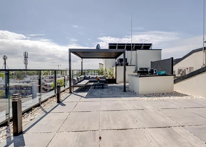 Z Tarasem Na Dachu Na Wydmach W Miedzywodziu